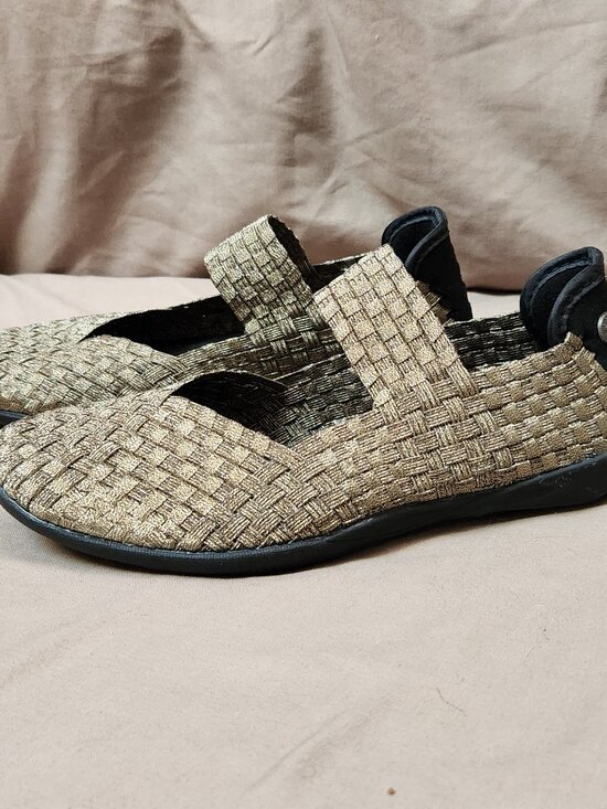 bernie-mev-shoes-bernie-mev-charm-gold-metallic-slip-on-shoes-size